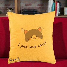Perna Personalizata I Just Love Cats Pisica Kawaii, 40x40 cm, Galben, Husa Detasabila, Perna Inclusa, BEKZ®