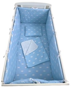 Lenjerie de pat bebelusi 140x70 cm cu aparatori laterale pufoase  cearșaf  păturică dubla și pernuta slim Deseda  Coronite albastre pe alb