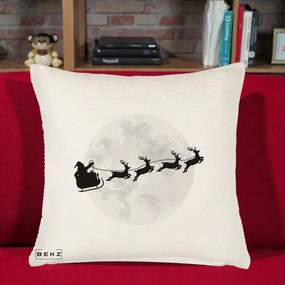 Perna Decorativa Mos Craciun Sanie Luna, 40x40 cm, Crem Reliefat, Husa Detasabila, Perna Inclusa, BEKZ®