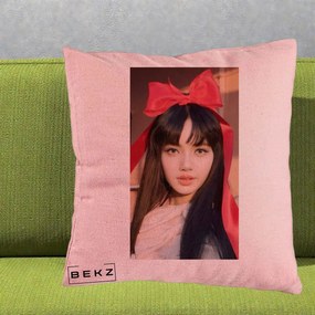 Perna Personalizata K-pop BLACKPINK Rose cu Funda Rosie, 40x40 cm, Roz, Husa Detasabila, Perna Inclusa, BEKZ®