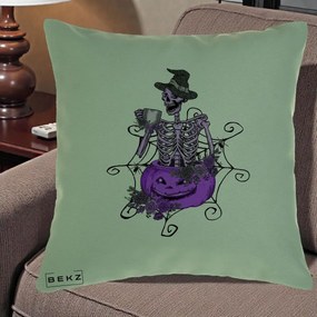 Perna Decorativa Schelet Vrajitor cu Dovleac Violet Halloween, 40x40 cm, Verde, Husa Detasabila, Perna Inclusa, BEKZ®