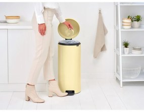 Cos de gunoi cu pedala Brabantia NewIcon 1008852, 30 L, Inchidere usoara, Baza antiderapantă, Galben