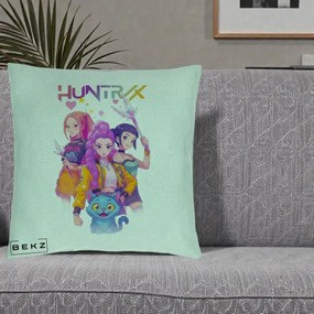 Perna Personalizata K-pop HUNTRX Trio Foto cu Pisica, 40x40 cm, Verde Menta, Husa Detasabila, Perna Inclusa, BEKZ®