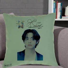 Perna Personalizata K-pop BTS V Taehyung Portret cu Autograf, 40x40 cm, Verde, Husa Detasabila, Perna Inclusa, BEKZ®
