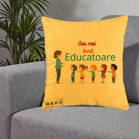 Cadou pentru Educatoare - Perna Personalizata Cea mai Buna Educatoare cu Ilustratie Copii si Educatoare, 40x40 cm, Galben, Husa Detasabila, Perna Inclusa, BEKZ®