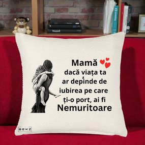 Cadou pentru Mama - Perna Personalizata Mama Nemuritoare Gravura Vintage, 40x40 cm, Crem Reliefat, Husa Detasabila, Perna Inclusa, BEKZ®