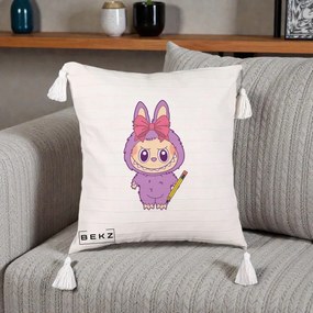 Perna Personalizata Labubu Mov cu Funda Rosie si Creion, 40x40 cm, Bej cu Franjuri, Husa Detasabila, Perna Inclusa, BEKZ®