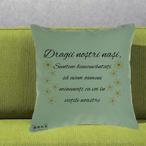 Cadou pentru Nasi - Perna Personalizata Dragii Nostri Nasi Suntem Binecuvantati cu Floricele, 40x40 cm, Verde, Husa Detasabila, Perna Inclusa, BEKZ®