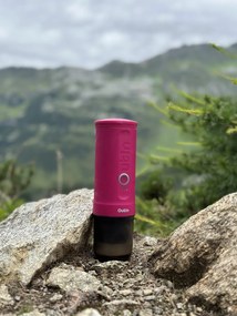 Outin Nano (Crimson Red) - aparat de cafea de călătorie