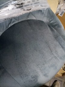 Oferta Scaun de bar gri VELVET KAST II. calitate secundara