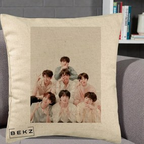 Perna Personalizata K-pop BTS Foto Grup Pastel, 40x40 cm, Bej, Husa Detasabila, Perna Inclusa, BEKZ®