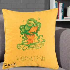 Perna Personalizata Zodiac Varsator Cowgirl, 40x40 cm, Galben, Husa Detasabila, Perna Inclusa, BEKZ®