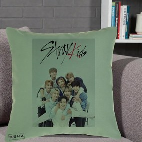 Perna Personalizata K-pop Stray Kids cu Foto Grup Alb-Albastru, 40x40 cm, Verde, Husa Detasabila, Perna Inclusa, BEKZ®