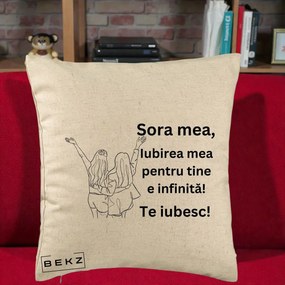 Cadou pentru Sora - Perna Personalizata Sora Mea Te Iubesc Line Art Doua Fete cu Brate Ridicate, 40x40 cm, Bej, Husa Detasabila, Perna Inclusa, BEKZ®