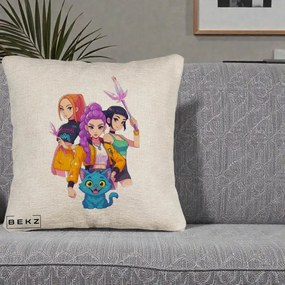 Perna Personalizata K-pop HUNTRX Trio cu Pisica si Cristale, 40x40 cm, Bej Canapea, Husa Detasabila, Perna Inclusa, BEKZ®