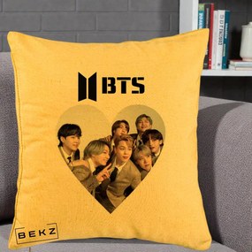 Perna Personalizata K-pop BTS Grup Fotografie in Inima, 40x40 cm, Galben, Husa Detasabila, Perna Inclusa, BEKZ®