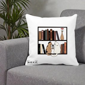 Perna Personalizata Pisici si Carti pe Raft, 40x40 cm, Alba Mata, Husa Detasabila, Perna Inclusa, BEKZ®