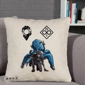 Perna Personalizata Ghost in the Shell Motoko si Tachikoma, 40x40 cm, Bej Canapea, Husa Detasabila, Perna Inclusa, BEKZ®