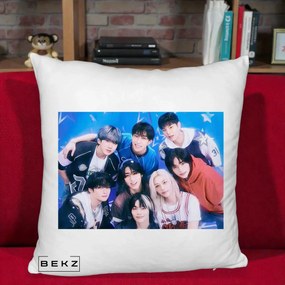Perna Personalizata K-Pop Grup Foto Stele, 40x40 cm, Alb Pufos, Husa Detasabila, Perna Inclusa, BEKZ®