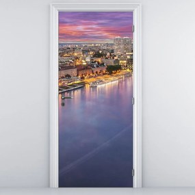 Fototapet pentru ușă - Bratislava cu râu noaptea (95x205cm)
