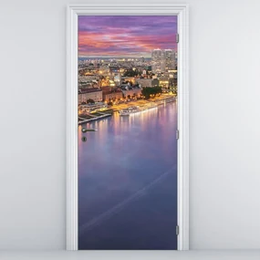 Fototapet pentru ușă - Bratislava cu râu noaptea (95x205cm)