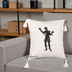 Perna Decorativa Mormii Infricosat Silueta Neagra Halloween, 40x40 cm, Bej cu Franjuri, Husa Detasabila, Perna Inclusa, BEKZ®