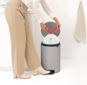 Coș de gunoi cu pedală Brabantia NewIcon 1010441, 20 l, închidere lentă, bază antiderapantă, gri deschis