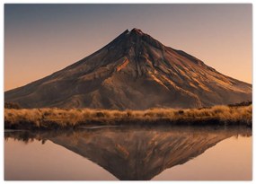 Tablou pe sticlă oglindirea muntelui Taranaki, Noua Zeelanda (70x50 cm)