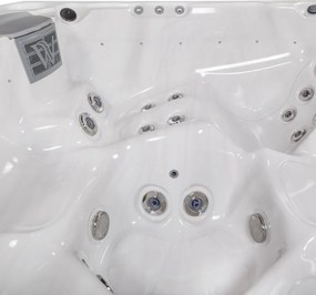 Minipiscina Malaga Life Deluxe alb lucios, Wellis, sistem stereo myMusic, 6 locuri, 218   218 cm