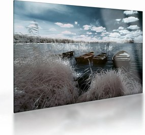 Tablou pe sticlă - Bărci de lemn pe lac (70x50 cm)