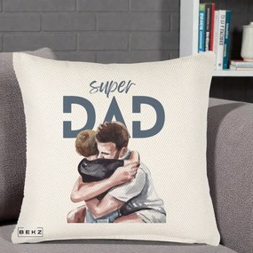 Cadou pentru Tata - Perna Personalizata Super Dad Tata si Fiu Imbratisare, 40x40 cm, Crem Reliefat, Husa Detasabila, Perna Inclusa, BEKZ®