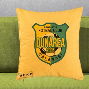 Perna Personalizata AFC Dunarea Calarasi 2005 Fotbal, 40x40 cm, Galben, Husa Detasabila, Perna Inclusa, BEKZ®