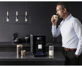 Espressor automat cu recipient pentru lapte INTUITION PREFERENCE 1450W/230V negru