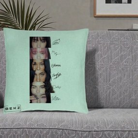 Perna Personalizata K-pop KATSEYE Semnaturi fara Foto, 40x40 cm, Verde Menta, Husa Detasabila, Perna Inclusa, BEKZ®