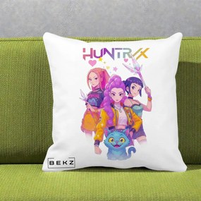 Perna Personalizata K-pop HUNTRX Trio Foto cu Pisica, 40x40 cm, Alba Mata, Husa Detasabila, Perna Inclusa, BEKZ®