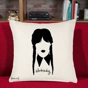 Perna Personalizata Wednesday Addams Silueta Alb-Negru, 40x40 cm, Crem Reliefat, Husa Detasabila, Perna Inclusa, BEKZ®