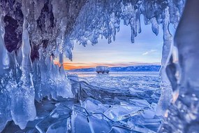 Fotografie Ice Cave at Baikal Lake, Russia, Wachirawit Narkborvornwichit