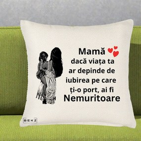 Cadou pentru Mama - Perna Personalizata Mama Nemuritoare Imbratisare, 40x40 cm, Crem Reliefat, Husa Detasabila, Perna Inclusa, BEKZ®