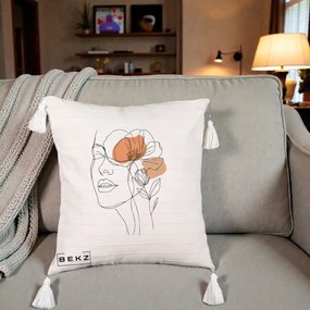 Perna Decorativa Portret Feminin Mac Profilat, 40x40 cm, Bej cu Franjuri, Husa Detasabila, Perna Inclusa, BEKZ®