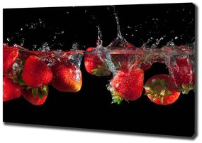 Tablou pe pânză canvas Căpșune sub apă
