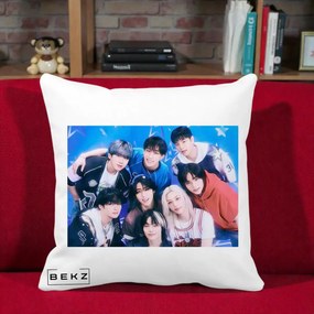 Perna Personalizata K-Pop Grup Foto Stele, 40x40 cm, Alba Mata, Husa Detasabila, Perna Inclusa, BEKZ®