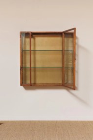 Vitrina din lemn de mango si sticla, cu aspect rustic, Azaria