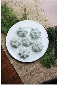 Formă pentru 6 mini prăjituri Nordic Ware Snowflakes, 700 ml