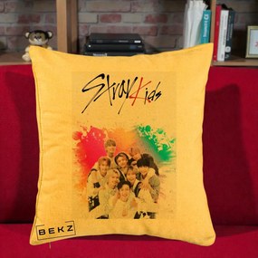 Perna Personalizata K-pop Stray Kids cu Splash Multicolor, 40x40 cm, Galben, Husa Detasabila, Perna Inclusa, BEKZ®