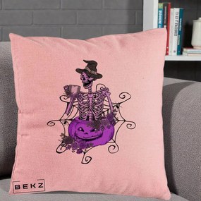 Perna Decorativa Schelet Vrajitor cu Dovleac Violet Halloween, 40x40 cm, Roz, Husa Detasabila, Perna Inclusa, BEKZ®