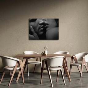 Tablou - Sărutul, fotografie alb-negru (70x50 cm)