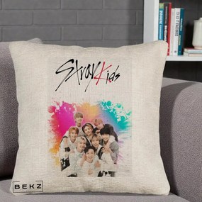 Perna Personalizata K-pop Stray Kids cu Splash Multicolor, 40x40 cm, Bej Canapea, Husa Detasabila, Perna Inclusa, BEKZ®