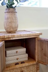 Dulap din ratan și bambus, natur, cu 2 uși, 2 sertare și mânere rotunde, finisaj natural, 67 x 45 x 36 cm, „Bastide”