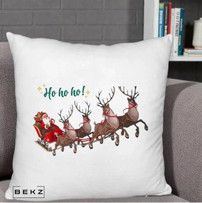 Perna Decorativa Ho Ho Ho Mos Craciun cu Sanie si Reni, 40x40 cm, Alb Pufos, Husa Detasabila, Perna Inclusa, BEKZ®