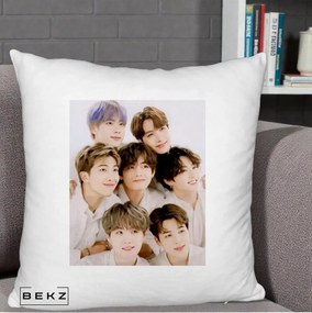 Perna Personalizata K-pop BTS Foto Grup Fete Albe, 40x40 cm, Alb Pufos, Husa Detasabila, Perna Inclusa, BEKZ®